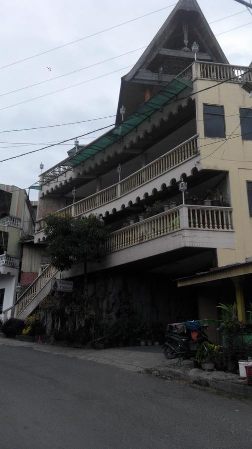 Melissa Palace Hotel And Karaoke Parapat Exterior photo